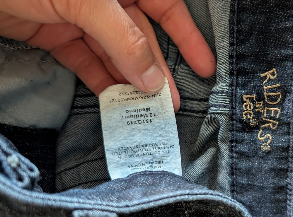 Riders by Lee Capri Denim - Picture 4 of 4